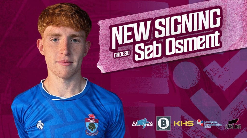 Seb signs for the Bay 2 Image 6