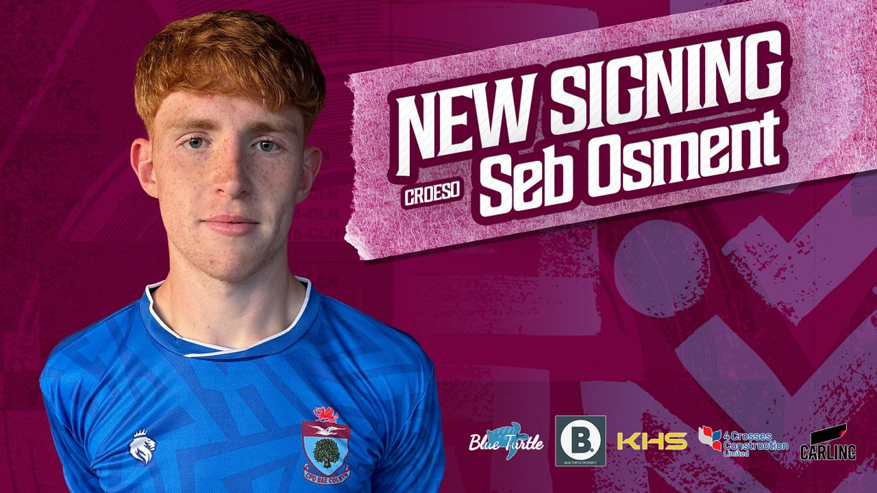 Seb signs for the Bay 1 Image 6